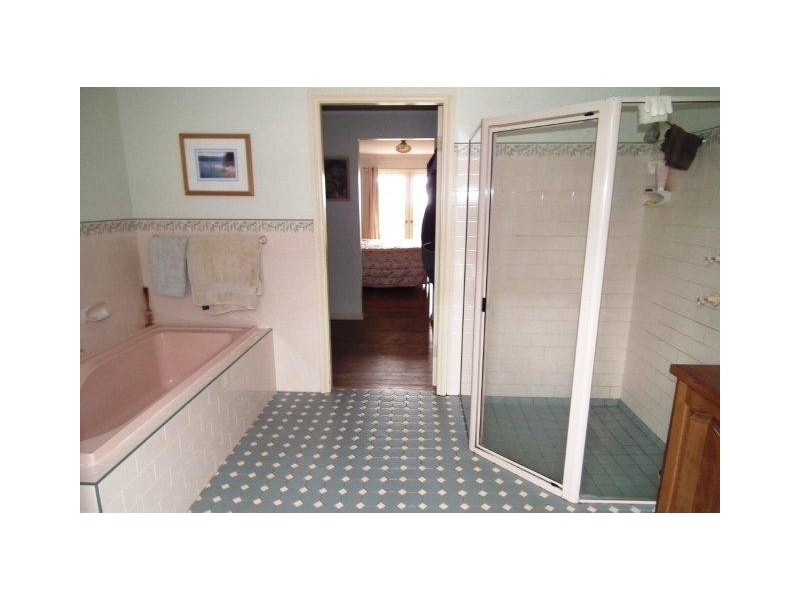 71 McPherson Road, Beelbangera NSW 2680