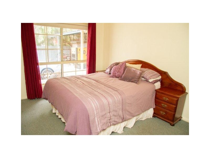 100 Yapunyah Street, Barellan NSW 2665