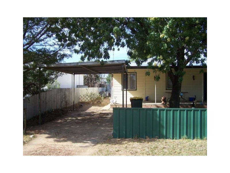 324 Murray Street, Hay NSW 2711