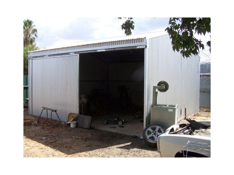 448 Macauley Street, Hay NSW 2711