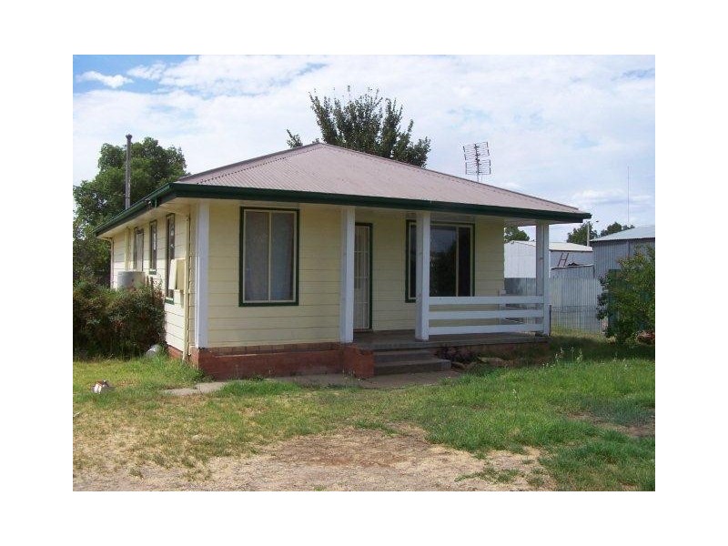 445 Macauley Street, Hay NSW 2711