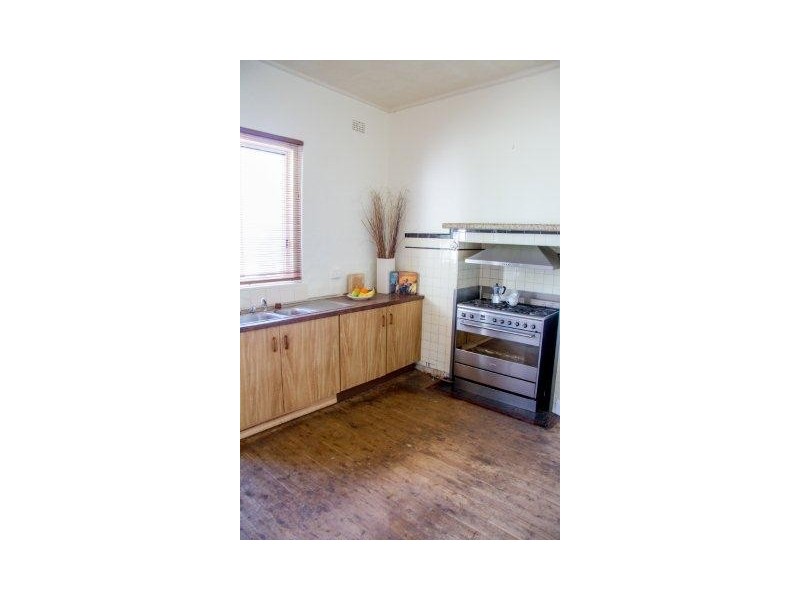 70 Yapunyah Street, Barellan NSW 2665