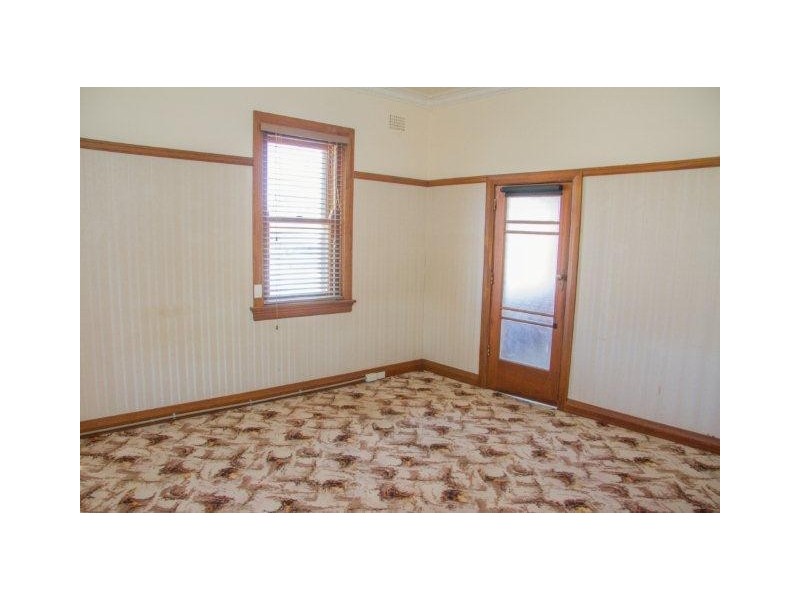 70 Yapunyah Street, Barellan NSW 2665