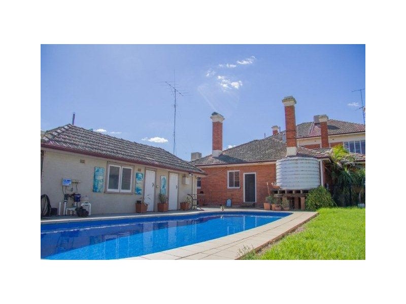 70 Yapunyah Street, Barellan NSW 2665