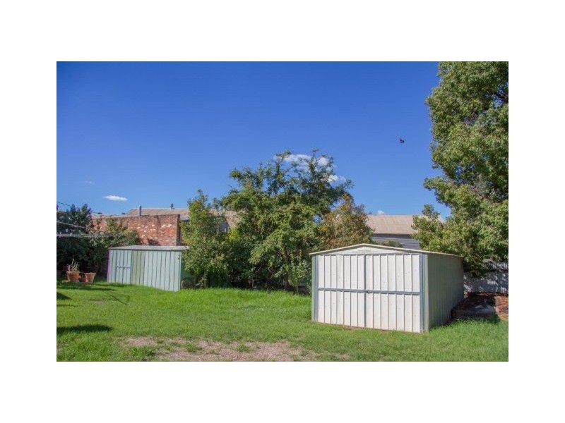 70 Yapunyah Street, Barellan NSW 2665