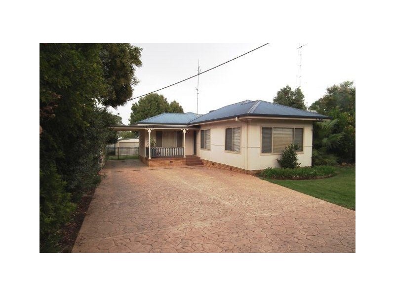 26 Evatt Street, Griffith NSW 2680