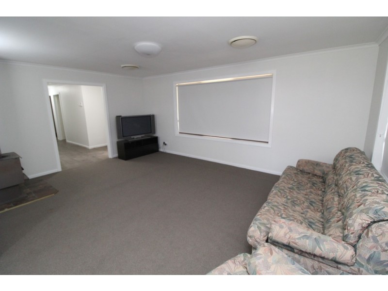 2 Sandpiper Street, Coleambally NSW 2707