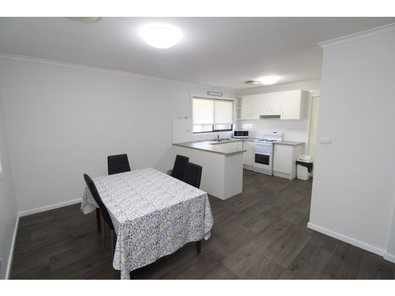 2 Sandpiper Street, Coleambally NSW 2707