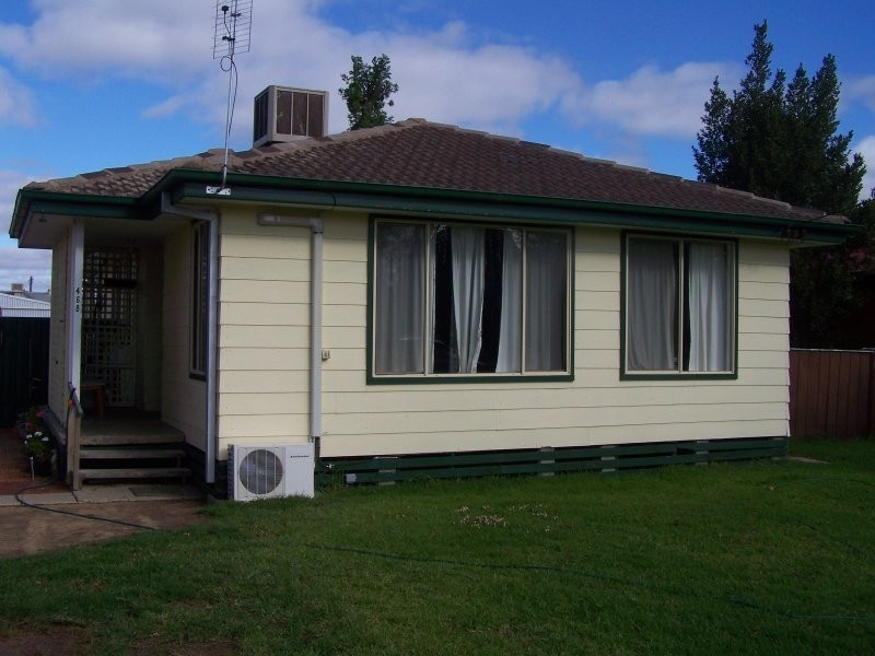 468 Macauley Street, Hay NSW 2711