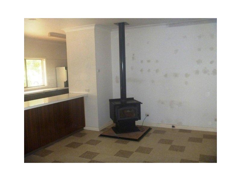 77-79 Burns Street, Hillston NSW 2675