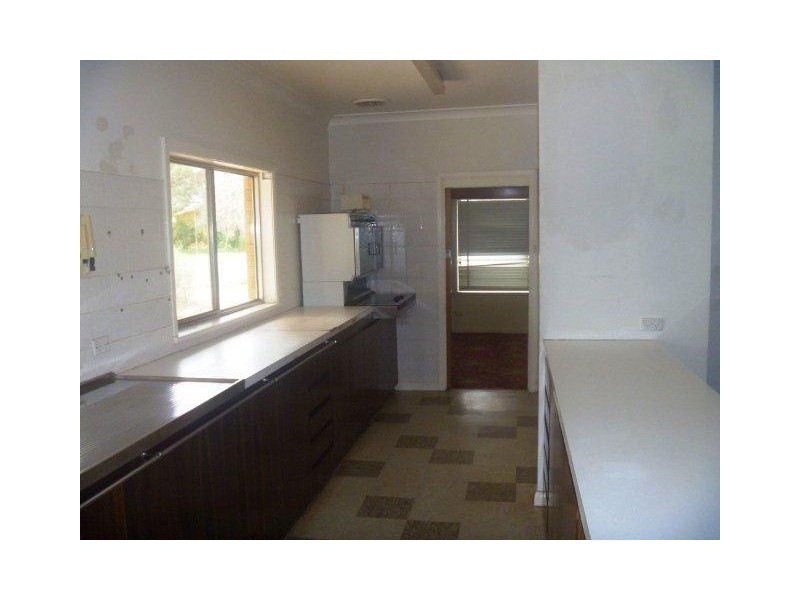 77-79 Burns Street, Hillston NSW 2675