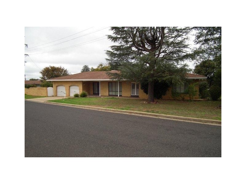 19 Hart Street, Griffith NSW 2680