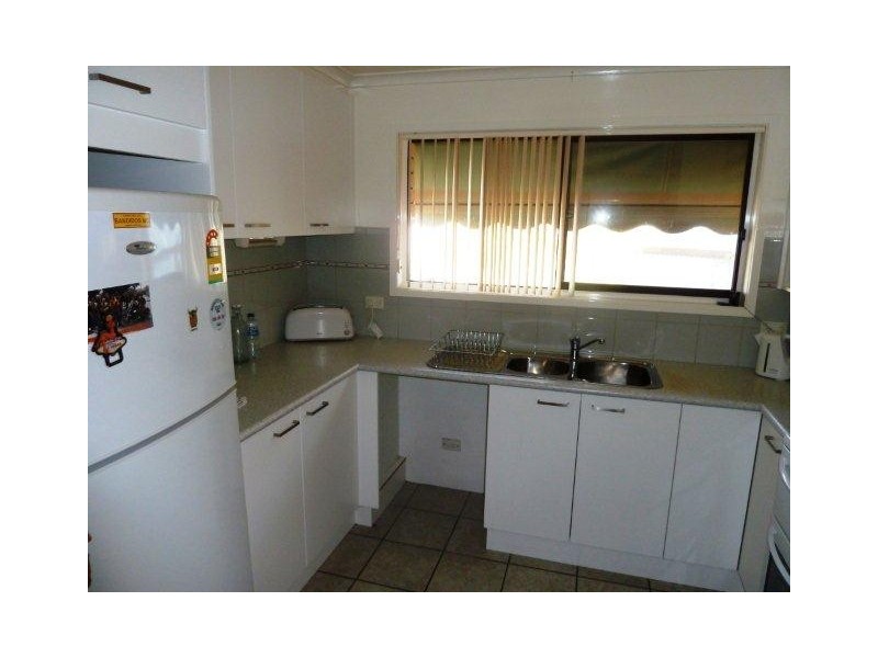 Unit 2/6-10 Hoad Street, Griffith NSW 2680