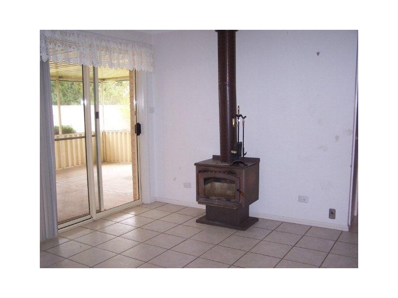 39 Kookaburra Avenue, Coleambally NSW 2707