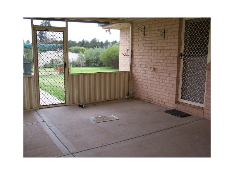 39 Kookaburra Avenue, Coleambally NSW 2707