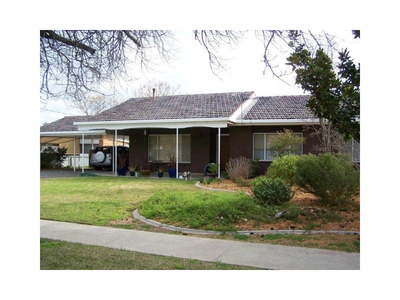 30 Kingfisher Avenue, Coleambally NSW 2707