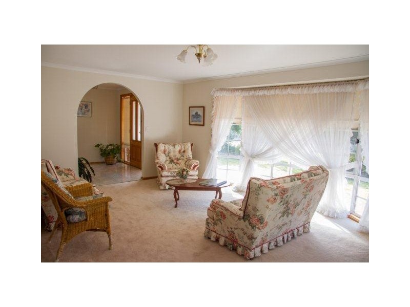 65 School Street, Hanwood NSW 2680