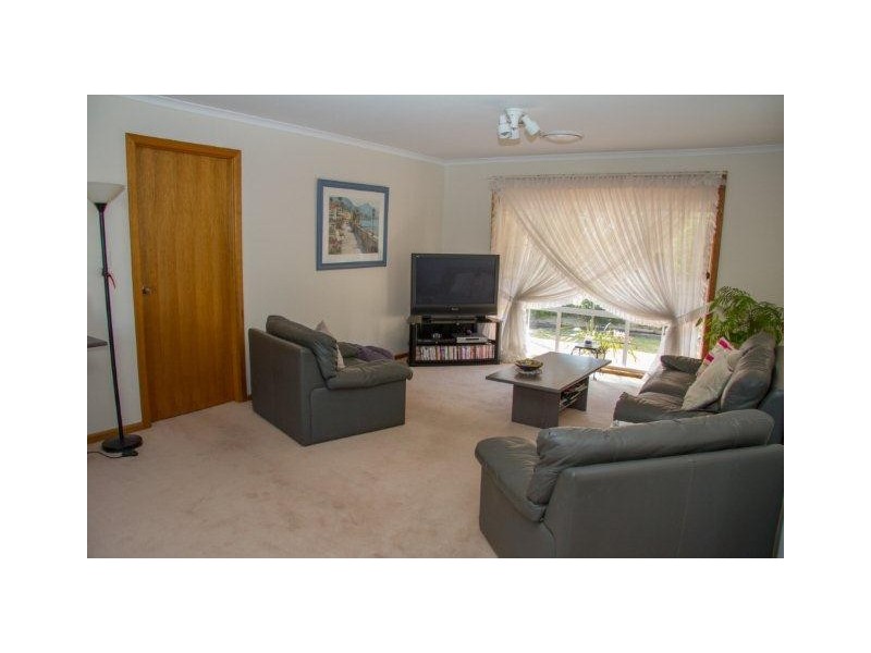 65 School Street, Hanwood NSW 2680