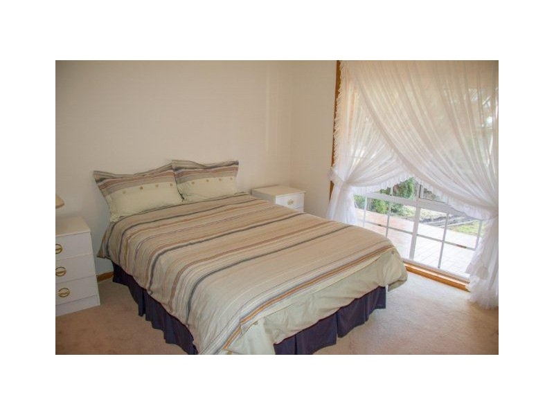 65 School Street, Hanwood NSW 2680