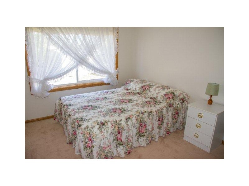 65 School Street, Hanwood NSW 2680