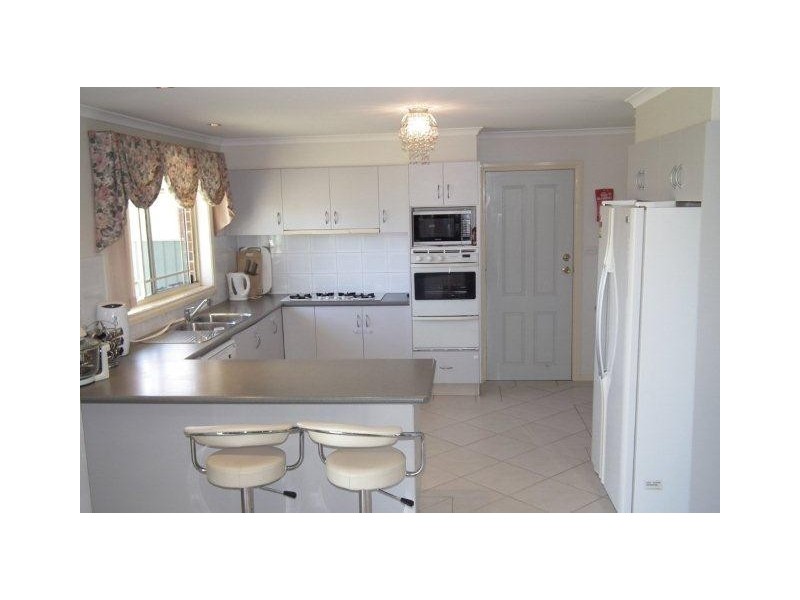 7 Robrick Close, Griffith NSW 2680