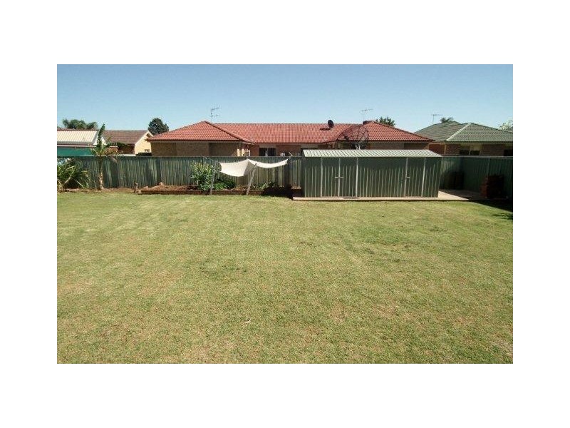 7 Robrick Close, Griffith NSW 2680