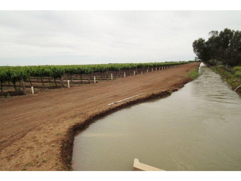 Farm 948 Tower Road, Stanbridge NSW 2705