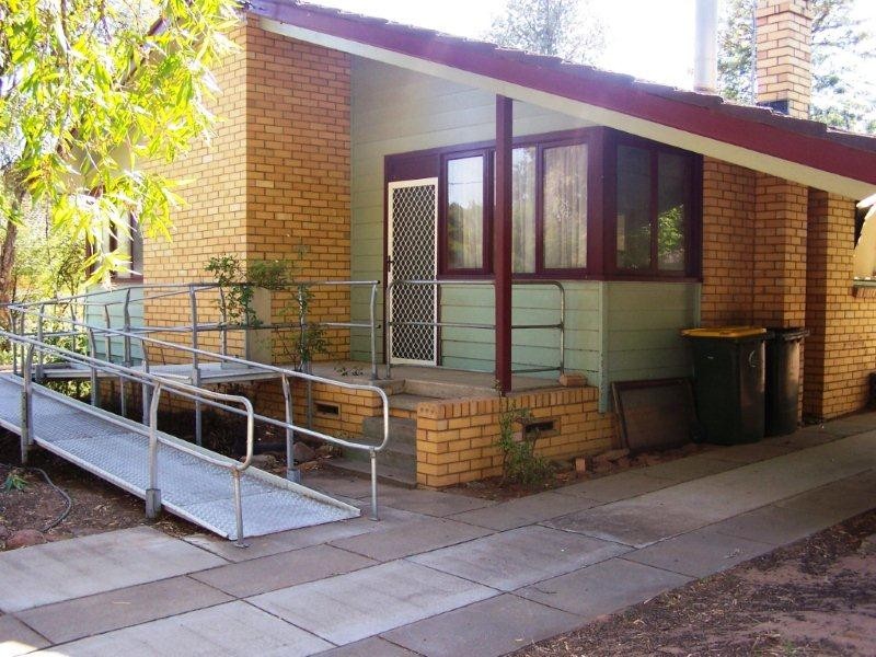 13 Bluebonnet Crescent, Coleambally NSW 2707