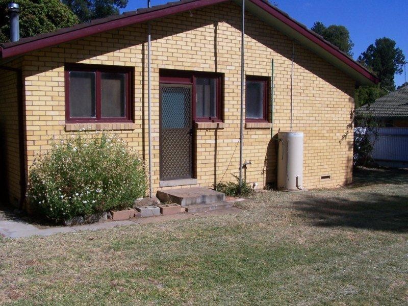 13 Bluebonnet Crescent, Coleambally NSW 2707