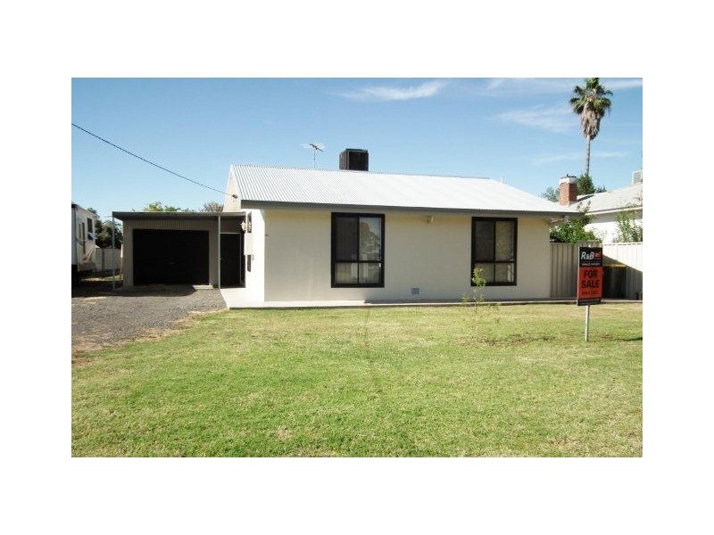 7 Wattle Street, Hanwood NSW 2680