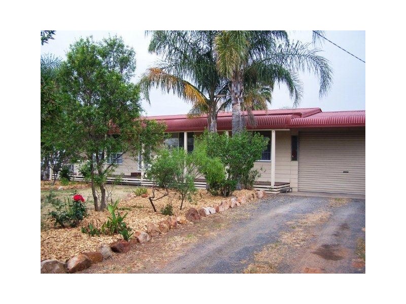 31 Currawong Crescent, Coleambally NSW 2707