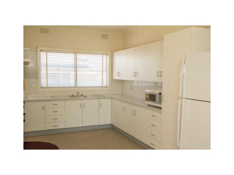 19 Hickey Crescent, Griffith NSW 2680