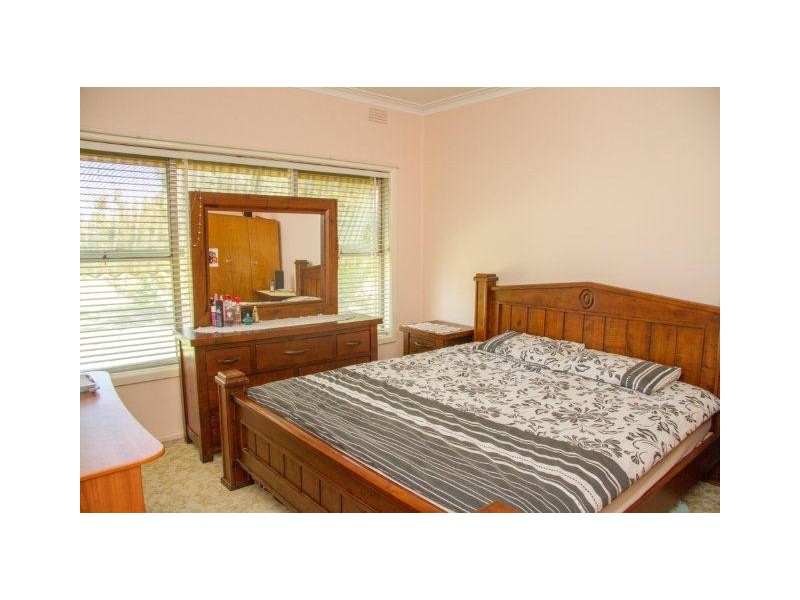 19 Hickey Crescent, Griffith NSW 2680