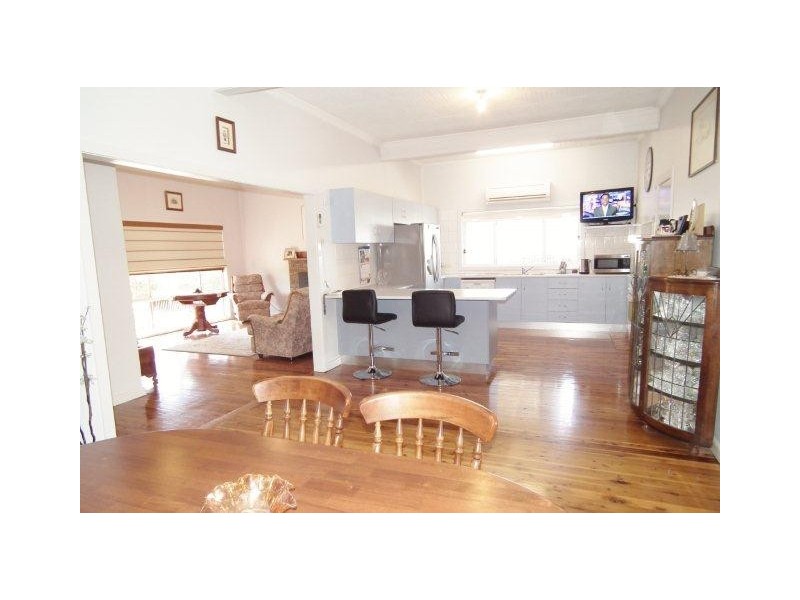 25 Park Street, Yenda NSW 2681