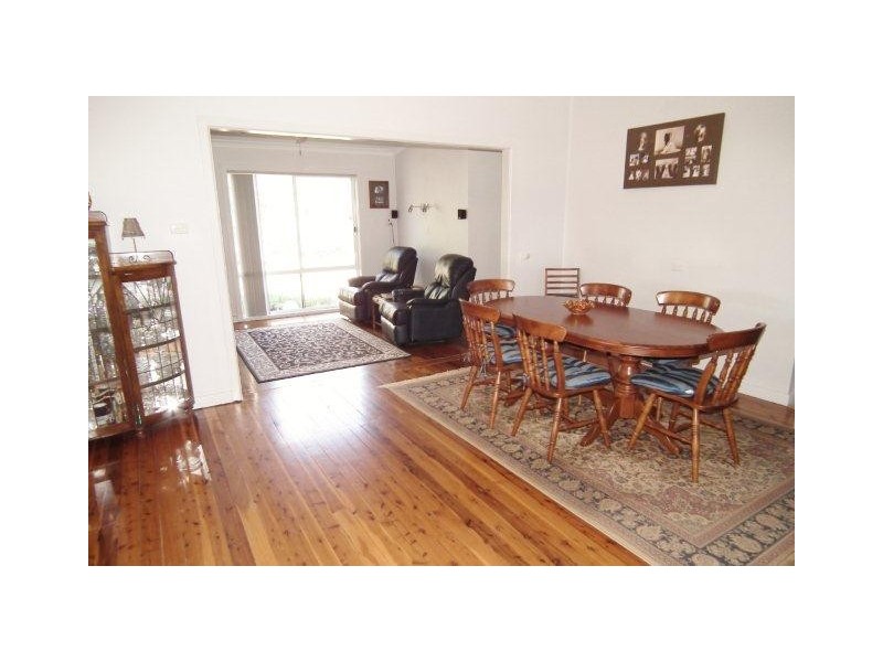 25 Park Street, Yenda NSW 2681