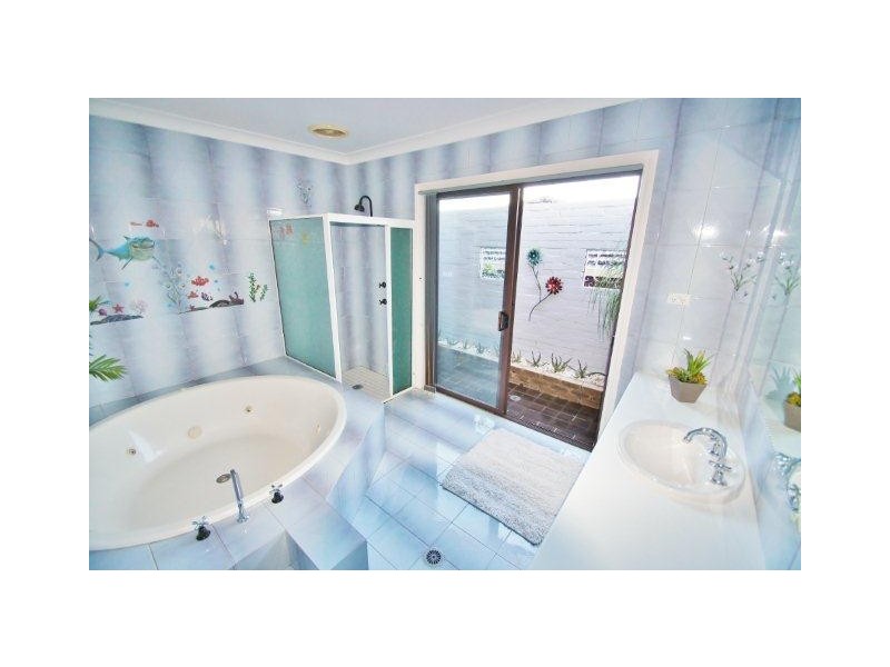 20 Doolan Crescent, Griffith NSW 2680