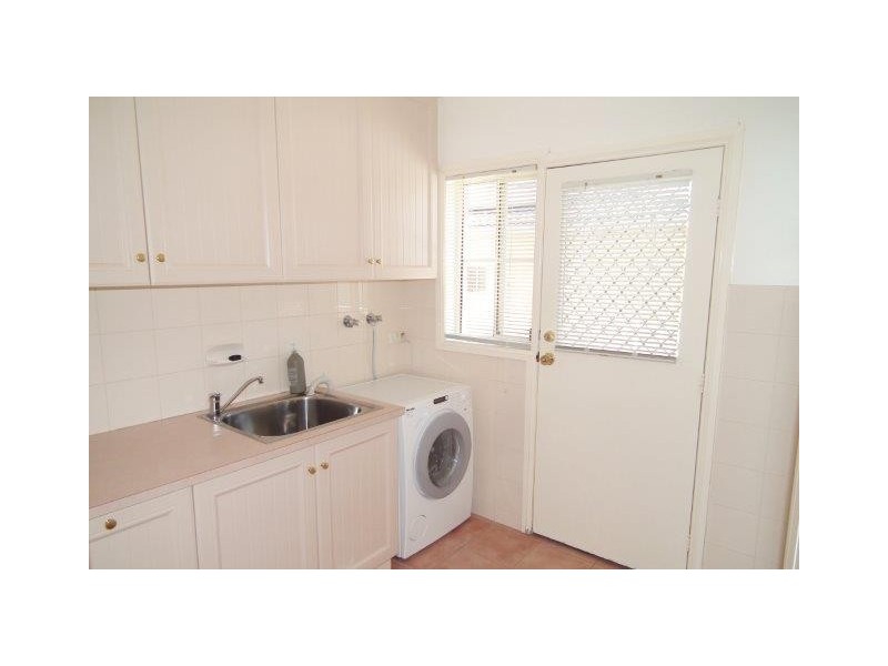 25A Holmes Crescent, Griffith NSW 2680