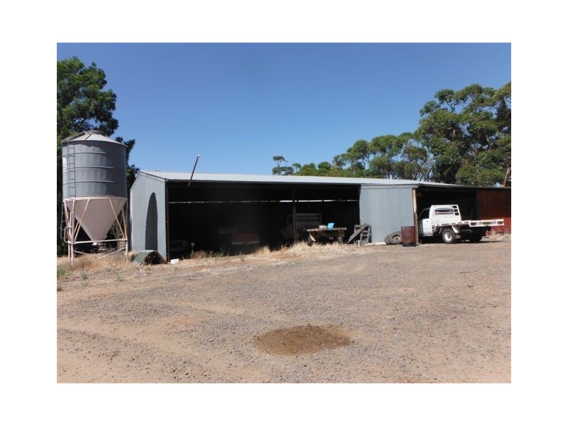 . Farm 565 and 567, Coleambally NSW 2707