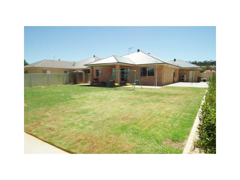 183 Clifton Boulevard, Griffith NSW 2680
