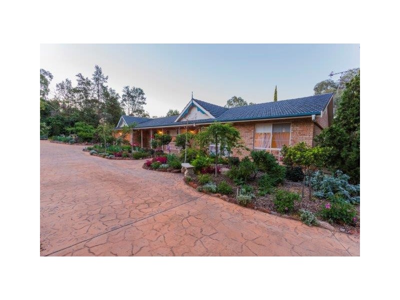 5 Maegraith Place, Lake Wyangan NSW 2680