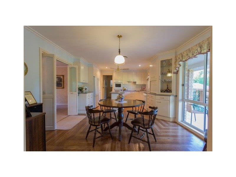 5 Maegraith Place, Lake Wyangan NSW 2680