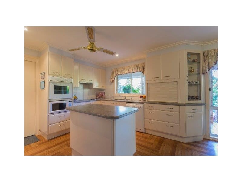 5 Maegraith Place, Lake Wyangan NSW 2680