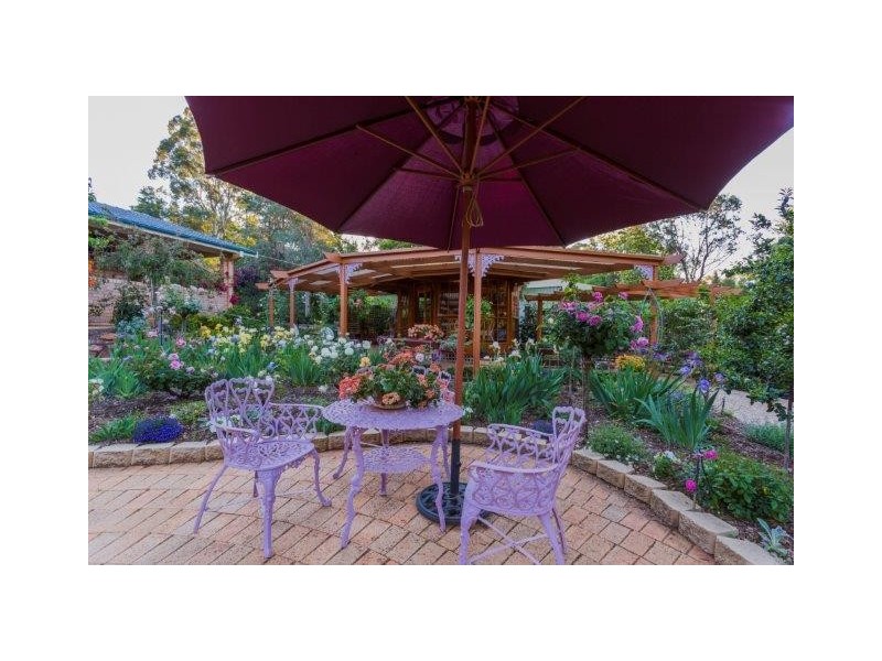 5 Maegraith Place, Lake Wyangan NSW 2680
