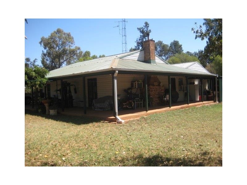 . “Yarranholm”, Rankins Springs NSW 2669