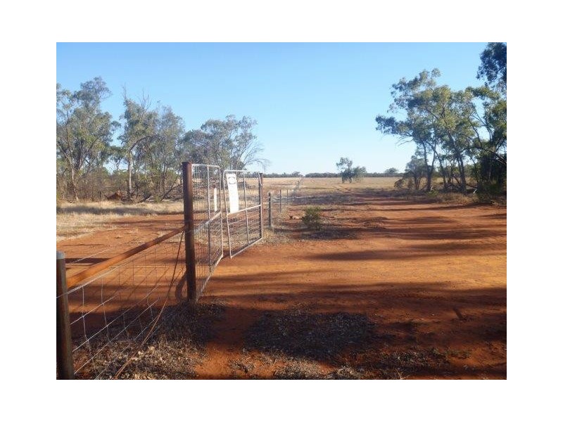 . “Yarradah”, Hillston NSW 2675