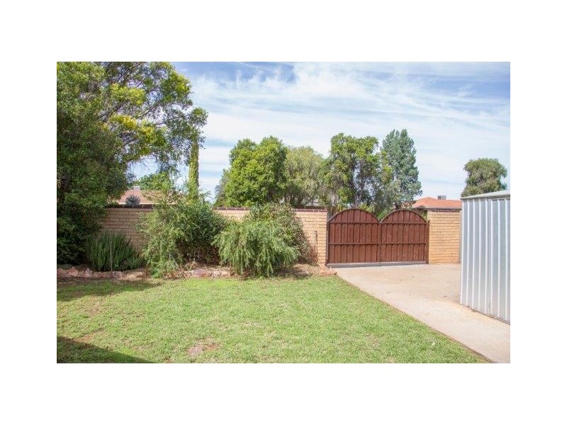 40 Burley Street, Griffith NSW 2680
