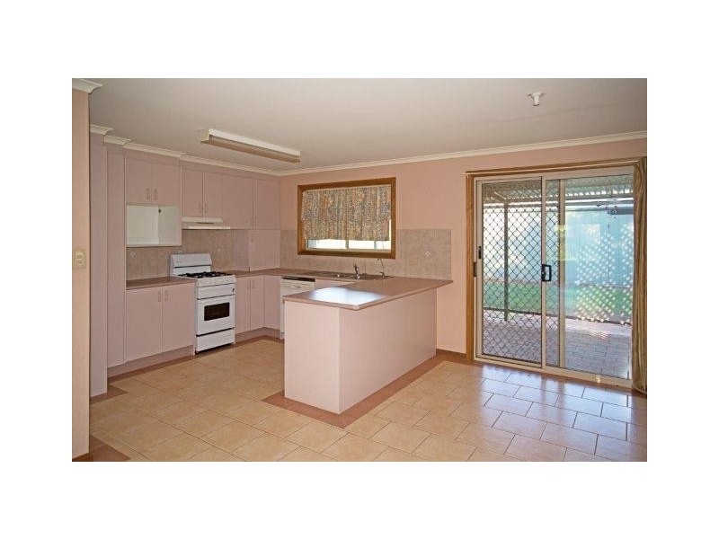 3 Burns Street, Hillston NSW 2675