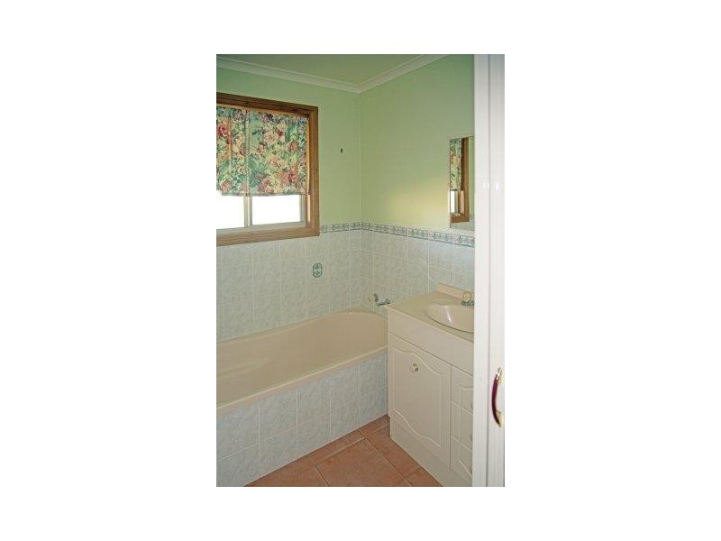 3 Burns Street, Hillston NSW 2675