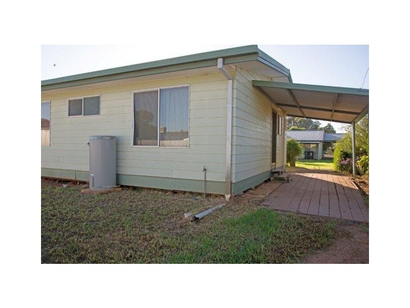 3 Burns Street, Hillston NSW 2675