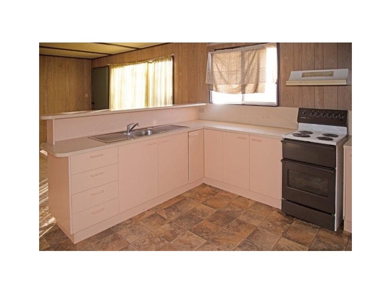 3 Burns Street, Hillston NSW 2675